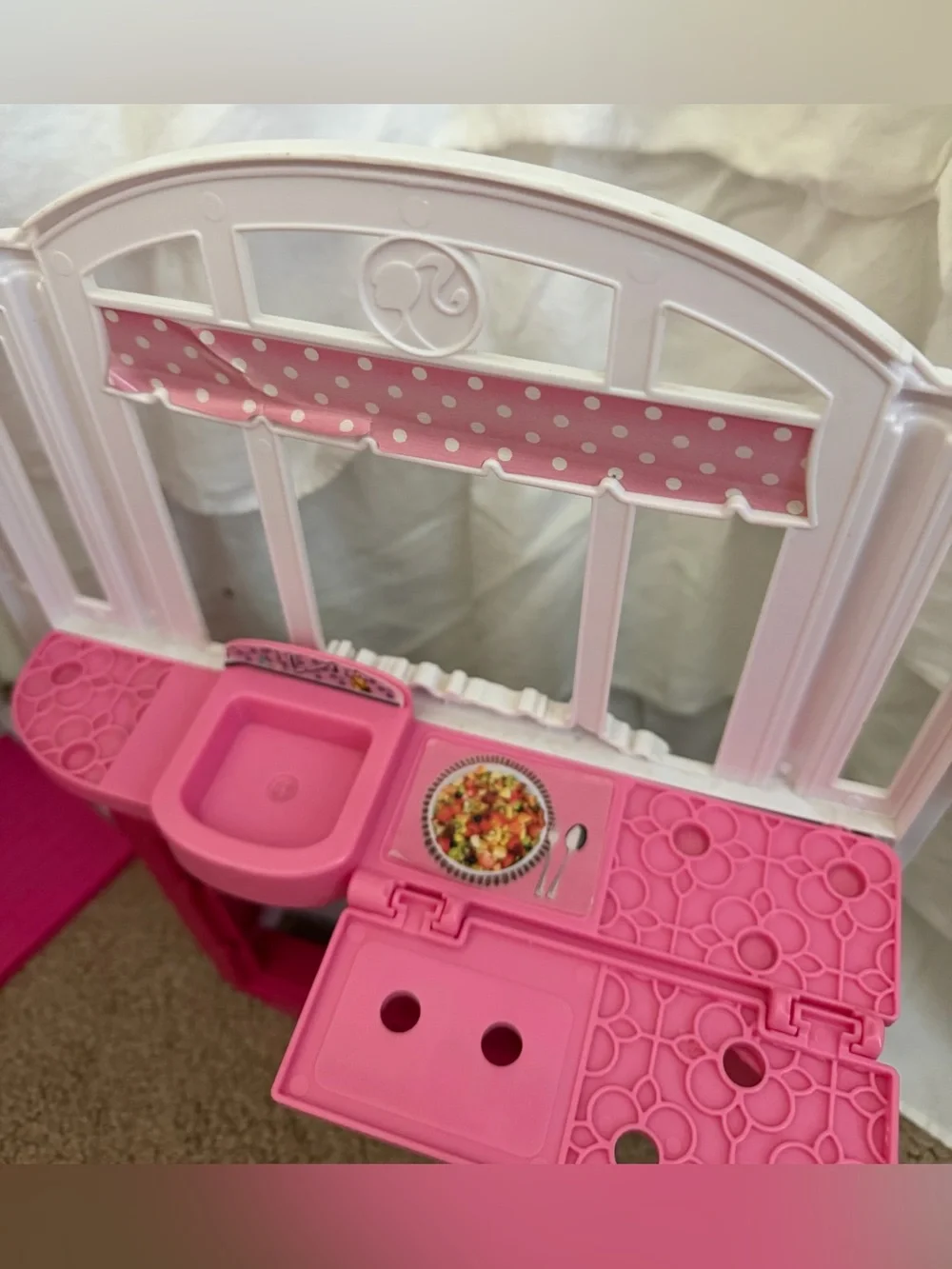 Barbie Glam Getaway Pink and White Foldable Playhouse Carry Case